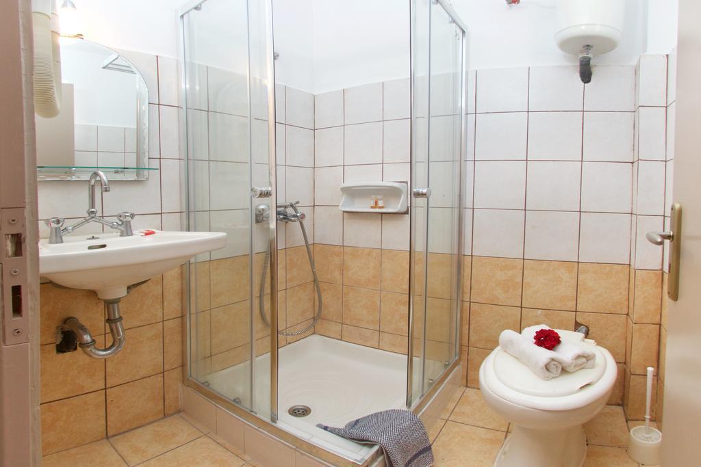 Aparthotel Maria 3*